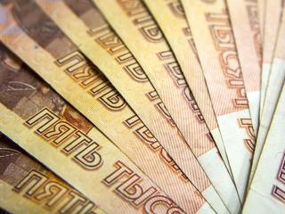 390 forint alatt az euró, jövő héten csődbe mehet az orosz állam