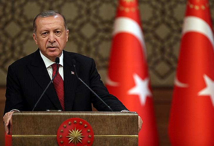 Új rend jött létre Törökországban - itt van Erdogan új kabinetje