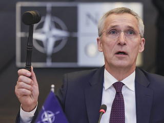 A NATO-főtitkár szerint Ukrajna már támadhatja Oroszországot