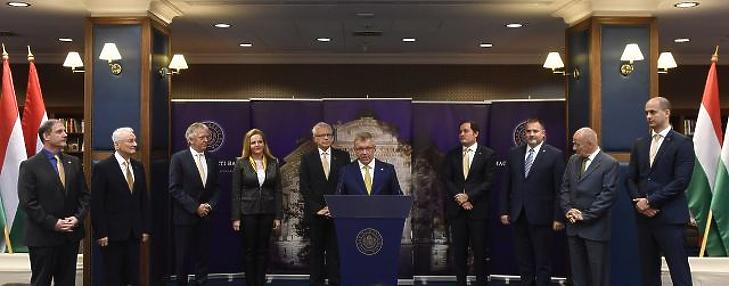 Magyarország megtízszerezte aranytartalékát!