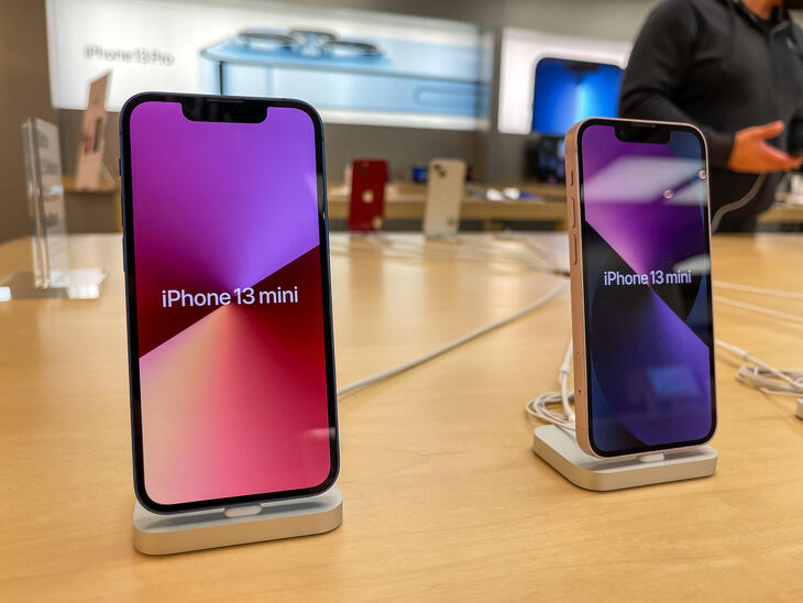 Trump valami nagyon furcsát tett az Apple-lel