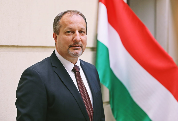 Dr. Sipos Sándor, leváltott bangkoki nagykövet