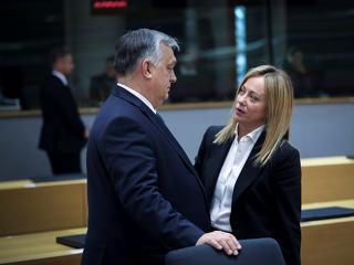 Megint megmutatta Giorgia Meloni, hogy Ukrajnáról nagyon mást gondol, mint Orbán Viktor