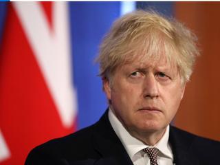 Boris Johnson nemet mondott a lezárásokra