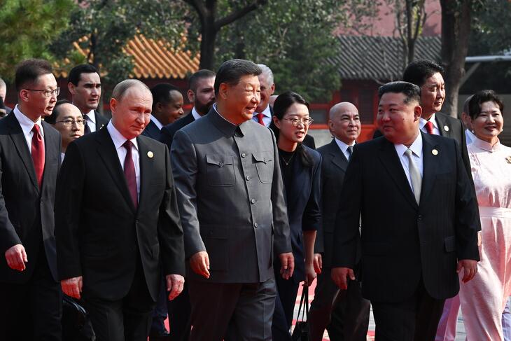 Ki lehet ütni Kínát Oroszország mögül? A szeptember eleji pekingi díszszemlén nem úgy látszott