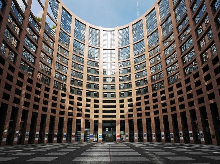 Leszavazták az uniós klímavédelmi csomag kulcsfontosságú részeit 