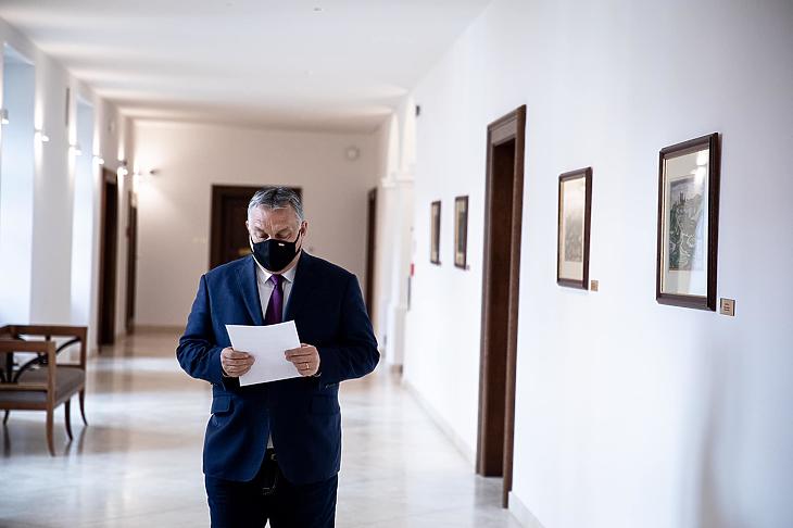Több védelmi intézkedést is meghosszabbított a kormány