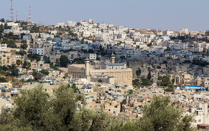 Hebron város egyik negyedére fókuszálnak