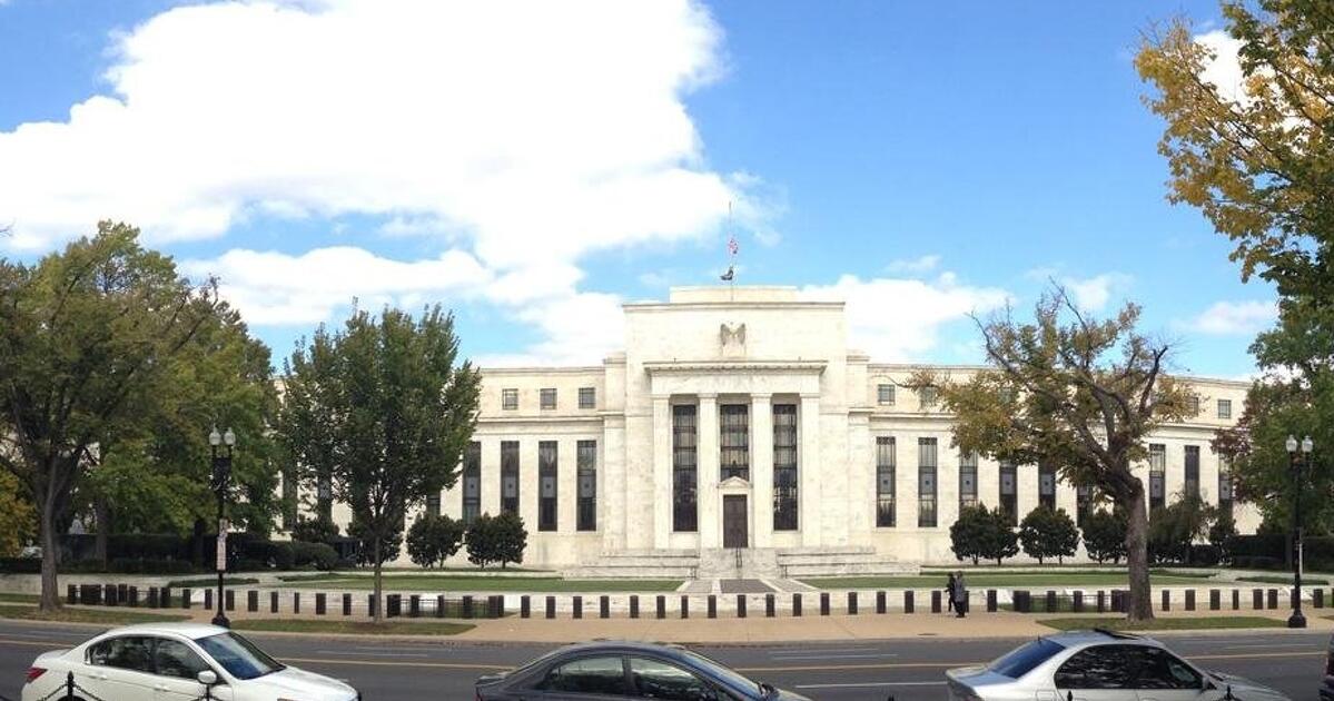 Trump kirúgta az amerikai jegybank egyik kormányzóját, reagált a tőzsde Kép