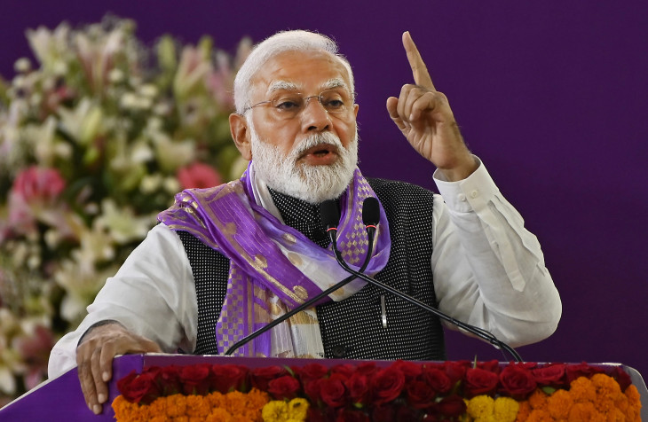 Narendra Modi indiai miniszterelnök Hszi Csin-ping kínai elnökkel fűzte szorosabbra a viszonyt