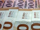 Visszapattant 420-ról az euró/forint, megakadályoznák a kriptovalutaadó elkerülését