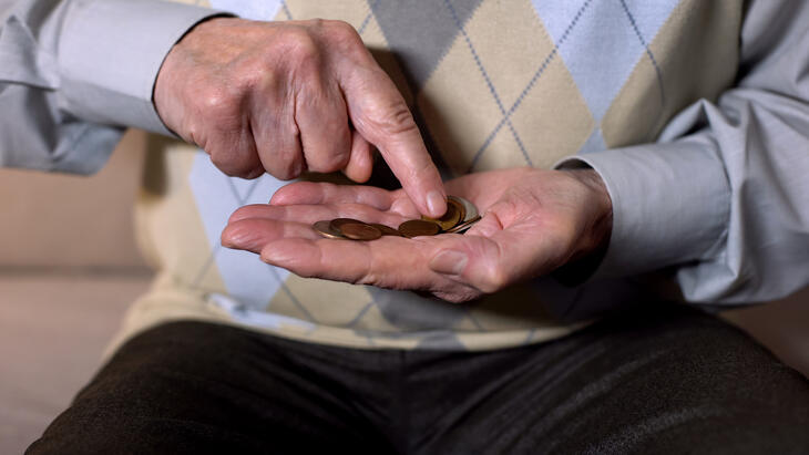 Obszcén gazdagodással szemben állna egy Magyarország, avagy 144 millió kontra 120 ezer forint