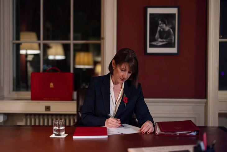 Rachel Reeves brit pénzügyminiszter nagyszabású terveket készít