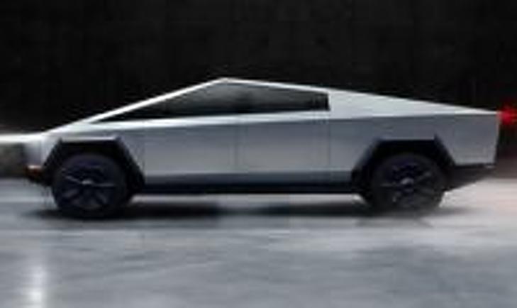 Futurisztikus piramis mentheti meg az autóipar úttörőjét