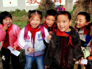 Kínai iskolásgyerekek. Fotó: Depositphotos 