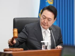 Elnöki kegyelmet kapott a korrupcióért elítélt Samsung-vezér