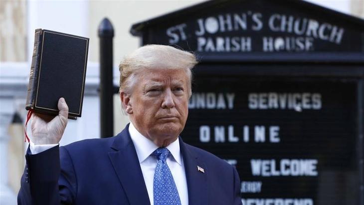 Nincsenek jó napjai Donald Trumpnak. Fotó: AP / Patrick Semansky