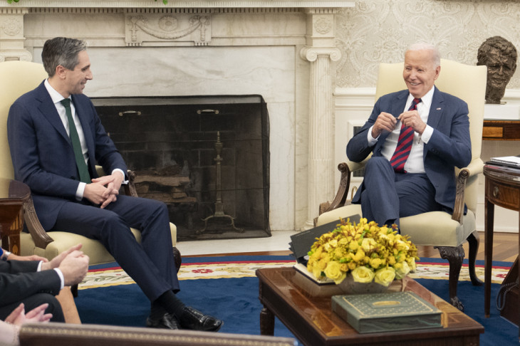 Simon Harris ír minisztrerelnök Joe Biden amerikai elnökkel egy nyelven beszélt