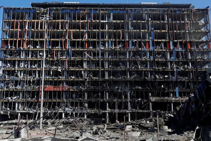 Tüzérségi támadásban megsemmisült bevásárlóközpont romjai Kijevben 2022. március 21-én. Fotó: MTI/EPA