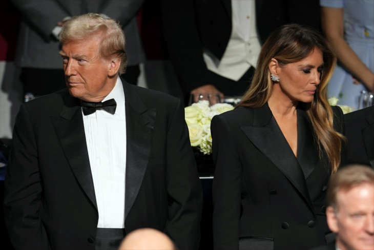 Donald Trump  és felesége, Melania Trump egy díszvacsorán New Yorkban 2024 októberében
