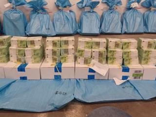 Videón az ukrán pénzszállítók elfogása, a kormány posztolta ki