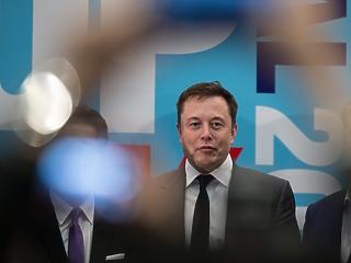 Kegyetlen hajcsár vagy motiváló vezér: ez Elon Musk titka?