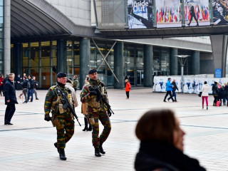 Csúcsot döntött Belgiumban a katonai toborzás