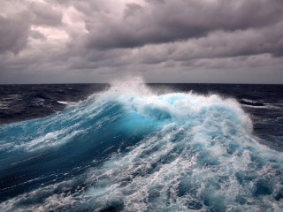 Az óceánok felszíni vízhőmérséklete jelentősen befolyásolja a világ időjárását. 