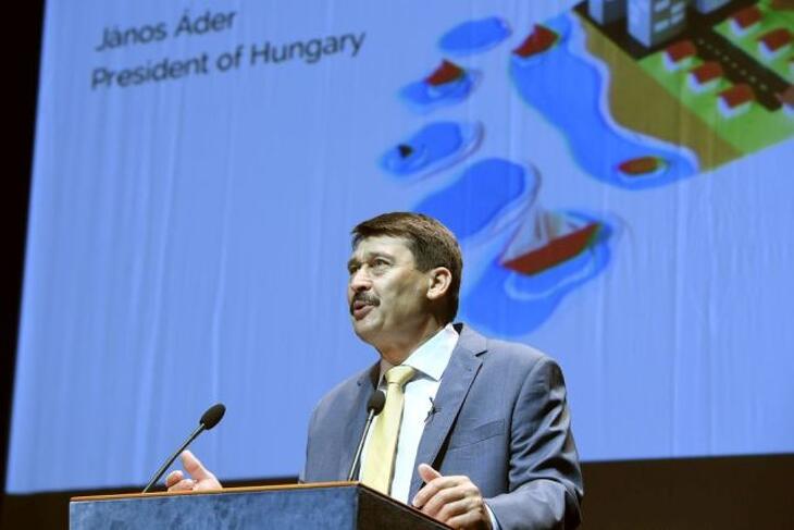Nagy változások történtek Áder János körül