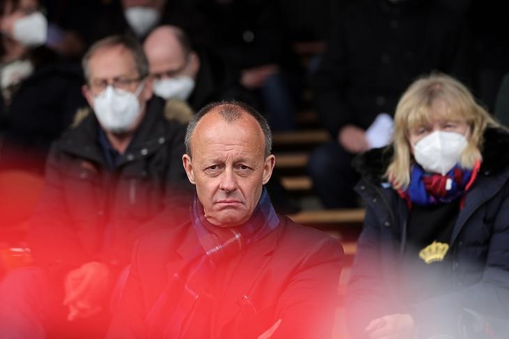 Borús kilátások: Friedrich Merz egy CDU-gyűlésen a németországi Arnsbergben 2021. április 17-én. EPA/FRIEDEMANN VOGEL