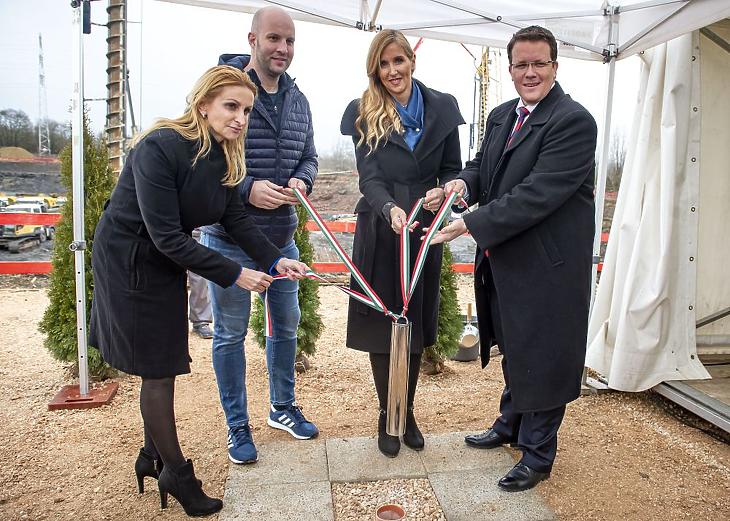 Orbán felmentett egy helyettes államtitkárt - már megvan az utódja 