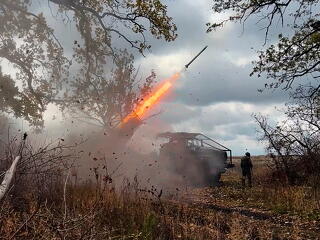 Egyre nagyobb pácban az ukránok  – már el is ismerték a visszavonulást