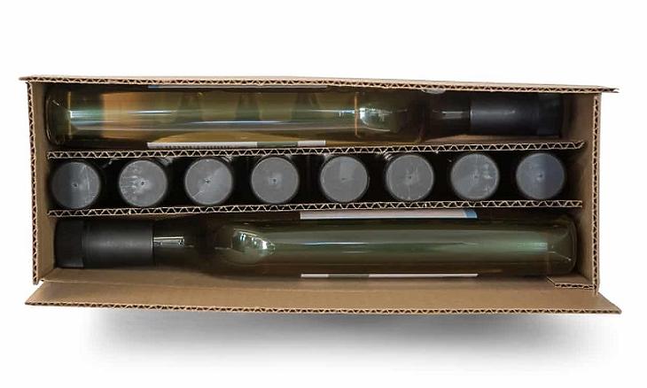 Lapos üvegekre váltanák a hagyományos borosüvegeket