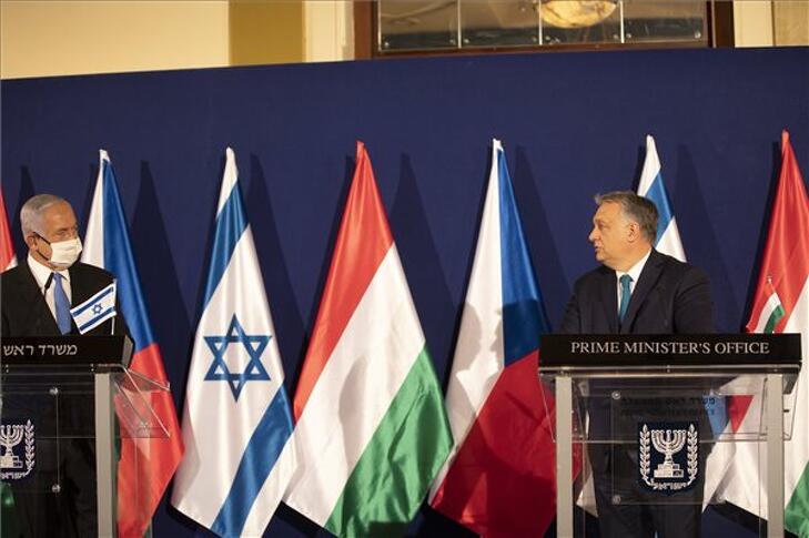 Orbán Viktor és Benjamin Netanjahu közös sajtótájékoztatót tart a világjárvány idején