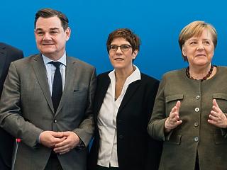 Padlót fogott Merkel pártja – keresik az új vezért