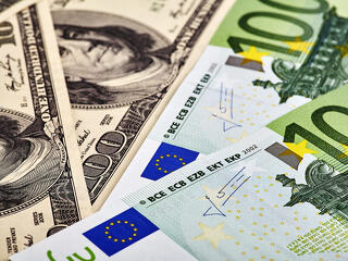 hétfő forint