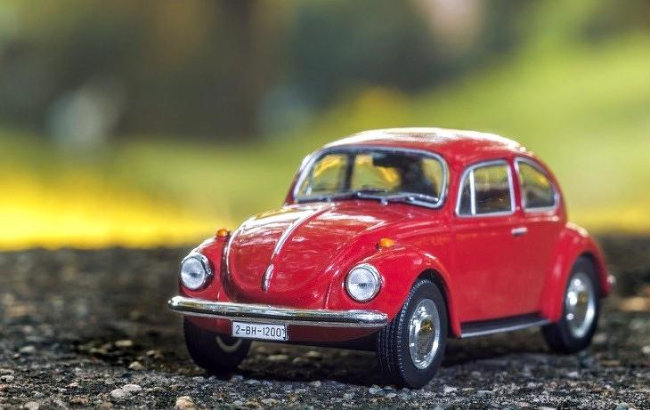 Nem szereti a forint a meglepetéseket, trónfosztás a Volkswagennél