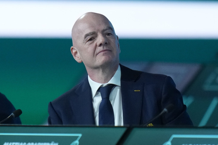 Gianni Infantino, a Nemzetközi Labdarúgó-szövetség, a FIFA elnöke a FIFA 76. kongresszusán Vancouverben 2026. április 30-án.

