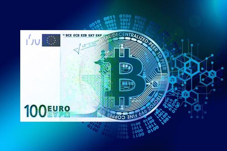 Euró és bitcoin (Pixabay.com)