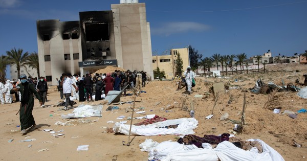 Az EU is vizsgálatot követel a gázai tömegsírok ügyében