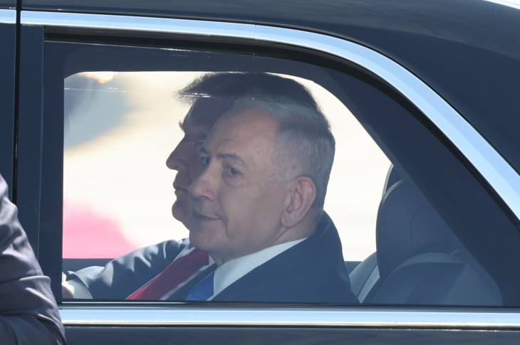 Netanjahu hosszú hónapokig győzködte Trumpot, végül sikerrel járt   