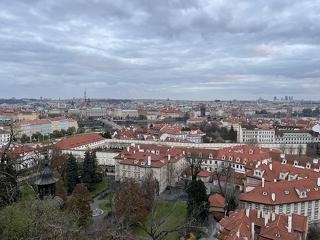 Relatív gazdaságot kínál Prága: a csehek levadásznak a pénzes külföldieket
