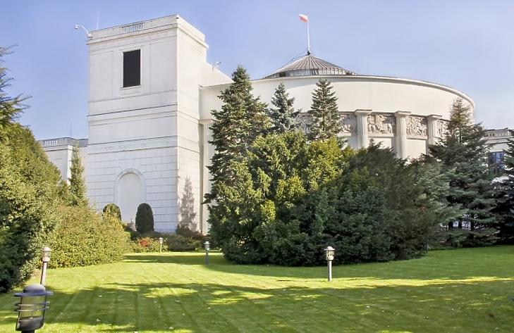 A lengyel parlament videokonferenciával működhet