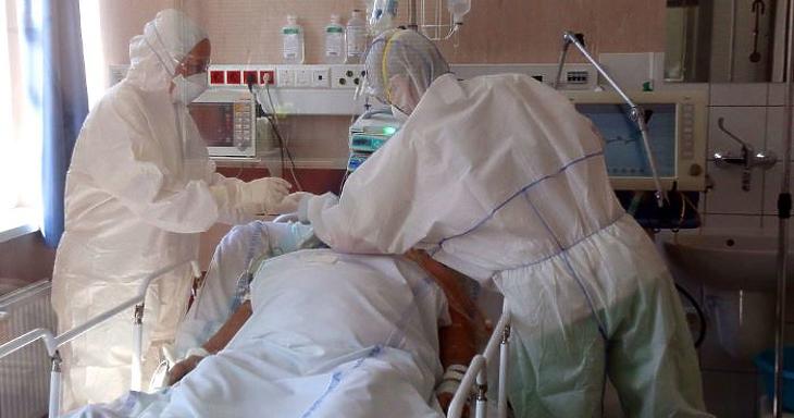 Ismét nagyot ugrott a kórházban, lélegeztetőgépen lévők száma