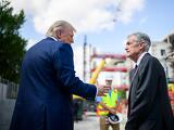 Powell már vágja a centit, újabb hajmeresztő nyilatkozat Trumptól
