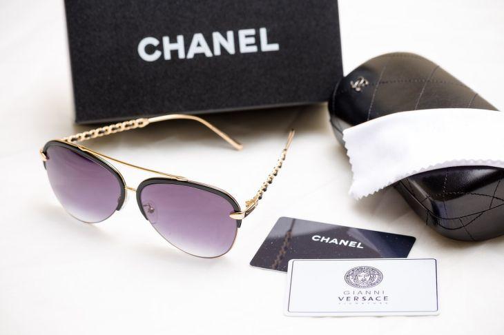 Jó befektetést dobtak félre a Chanel táskáikat szétvagdosó dühös oroszok