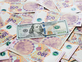 Mélyponton a forint, összeomlott az argentin peso