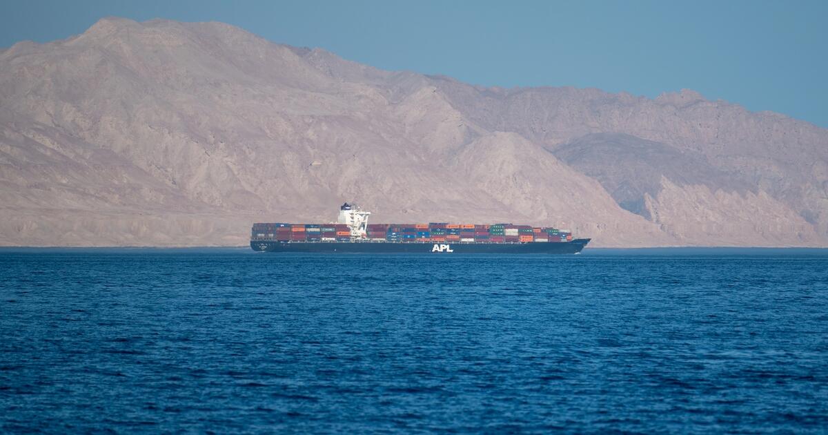 Megy az agyalás arról, hogyan lehetne megnyitni a Hormuzi-szorost