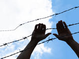 Orbán Viktor aláírta: 2200 határvadászt állítanak a déli határra 