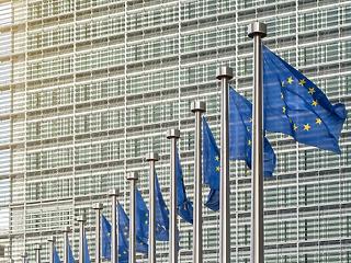Gyakorlatilag felfüggesztettek 3 magyar uniós programot Brüsszelben